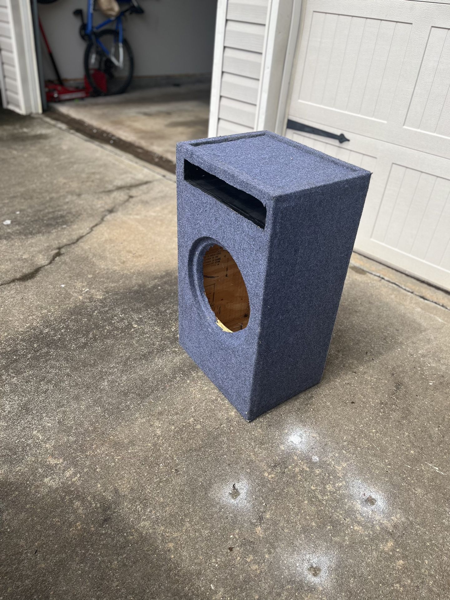 Single 12 Inch Subwoofer Box