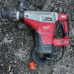 Milwaukee 14 lb (6.4 kg) SDS-max Demolition Hammer.