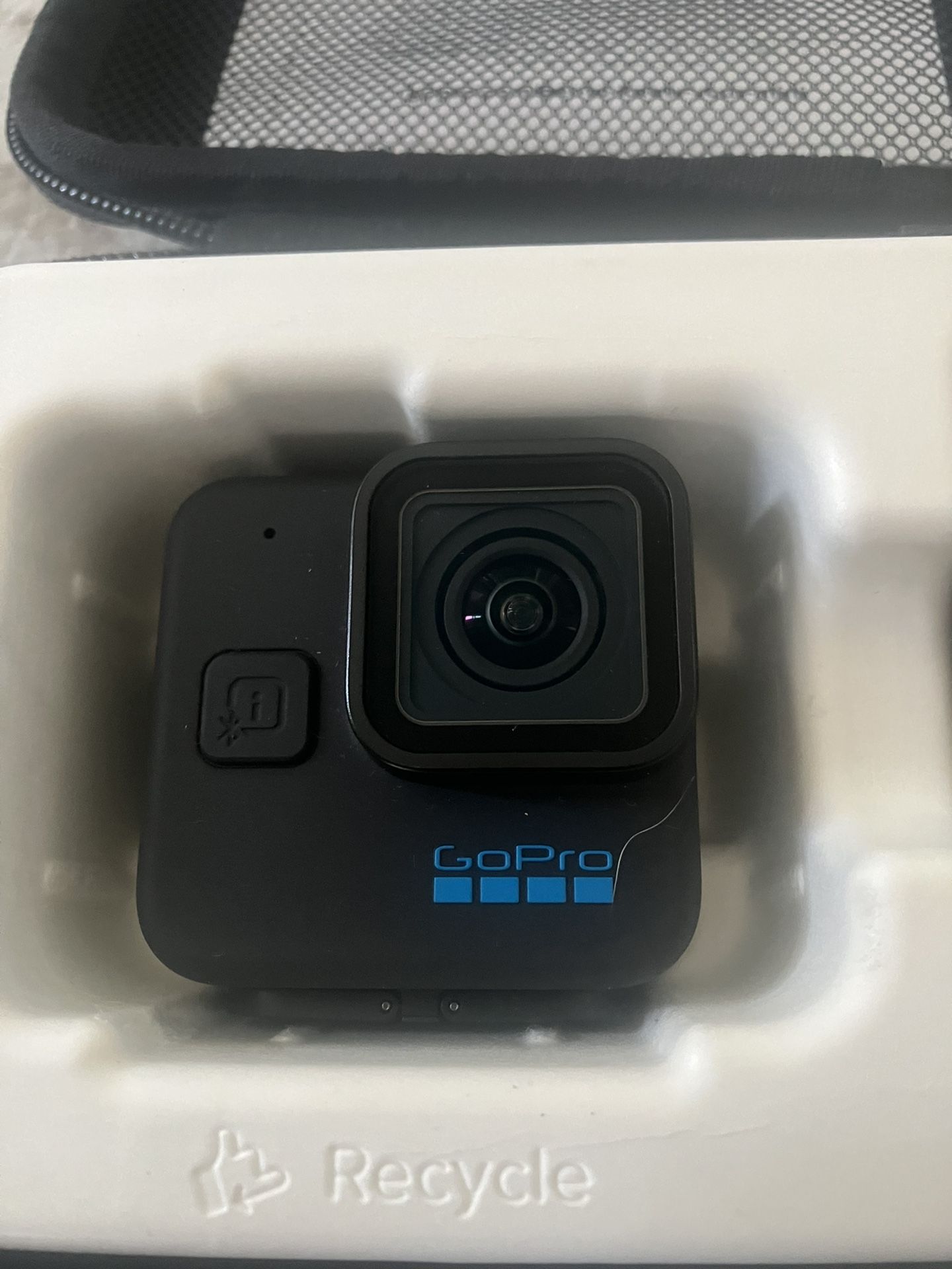 GoPro HERO11 Black Mini (Small Action Camera) GoPro11