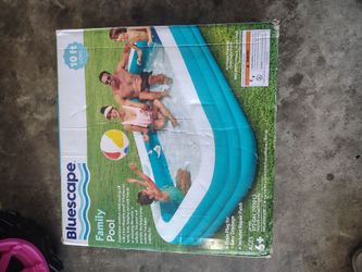 Family pool 10 ft new in the box