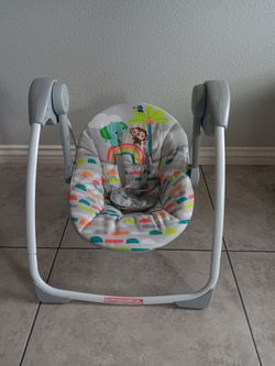 Bright Starts Playful Paradise Portable Compact Baby Swing with Toys, Unisex