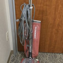 Comercial  Vacuum Dusty But Strong Motor 