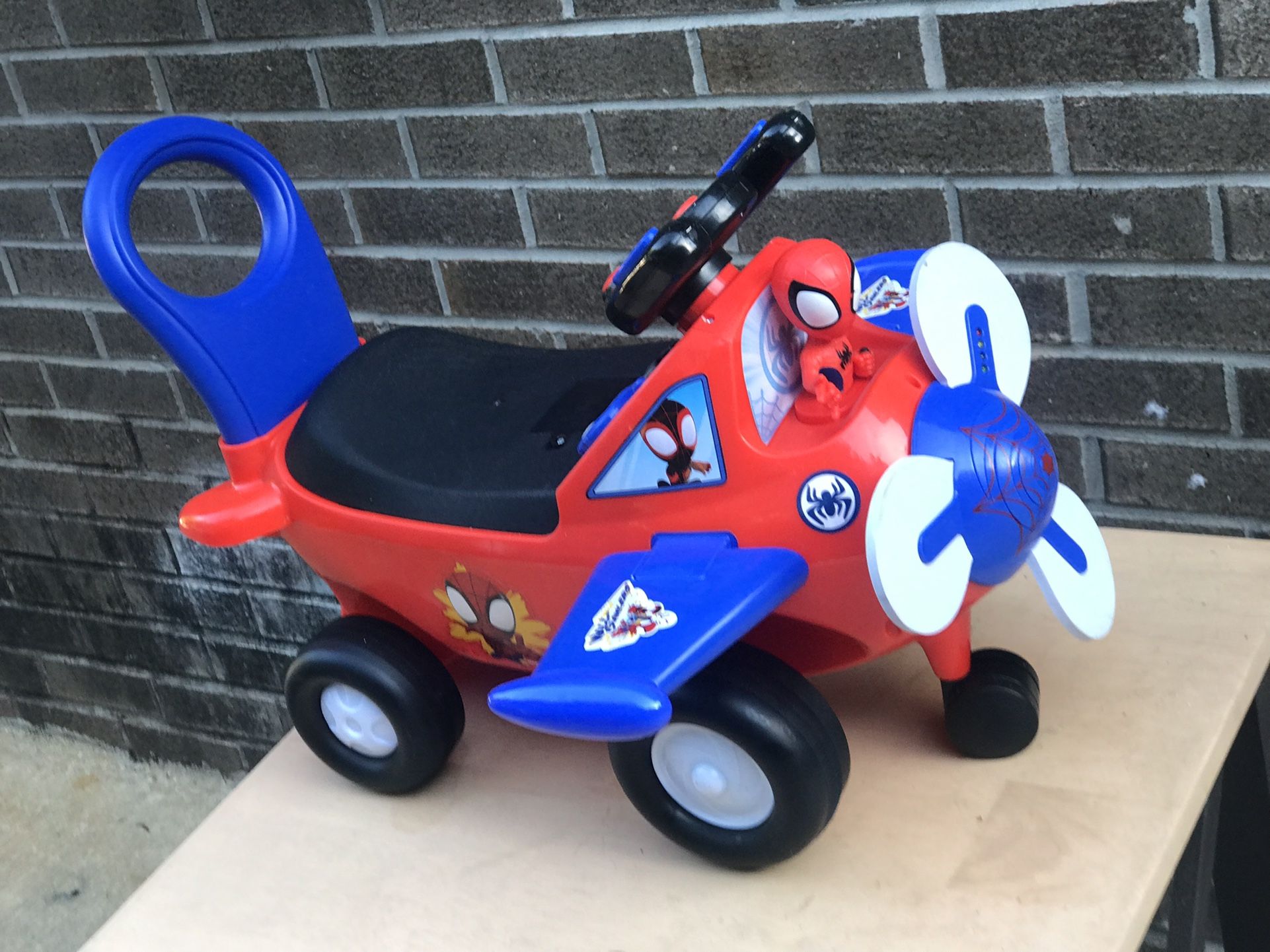 SpiderMan Push/Pull Toy With Rotating Propeller