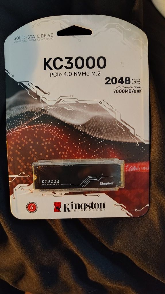 2048 GB SSD