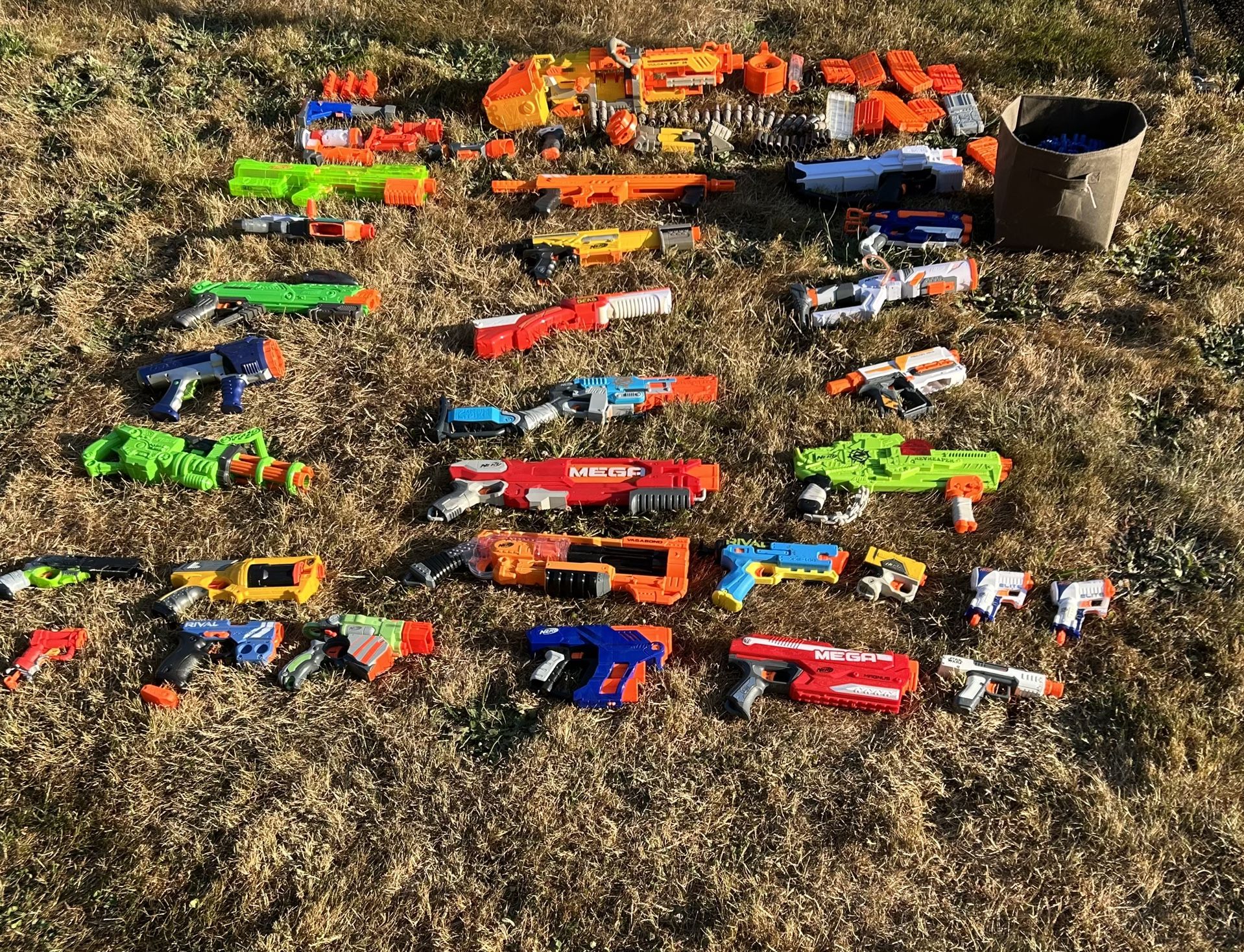 Giant Nerf Lot!!!