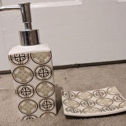 Soap Dispenser And Dish