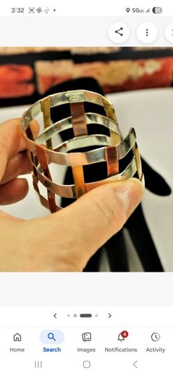 Bracelet