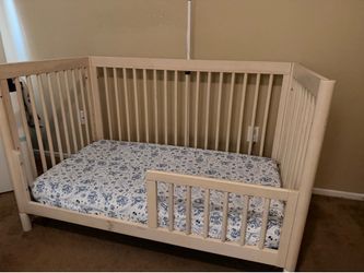 Baby crib