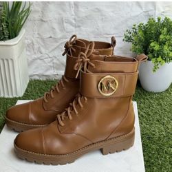 Michael Kors Combat Boots Size 7.5 Tan )camel) 