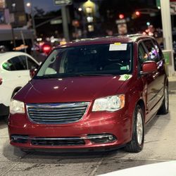 2014 Chrysler Town & Country Touring