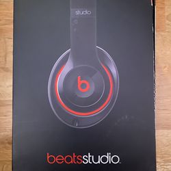 Beats by Dr. Dre Studio 2.0 Wired headphones 