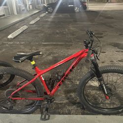 Trek Roscoe 6