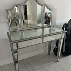 Vanity 