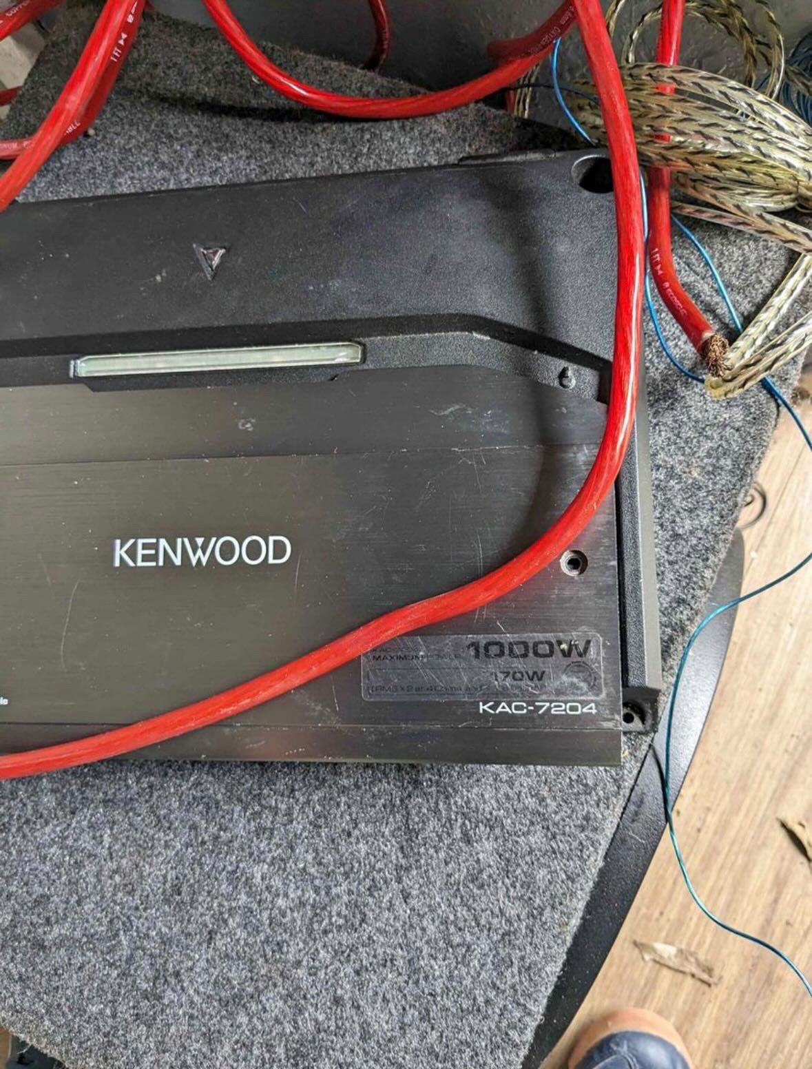 Kenwood 1000 watts amp