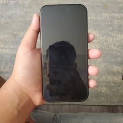 IPhone 15 pro black titanium