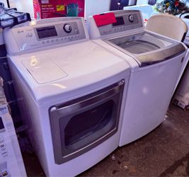 LG Washer and Dryer Set