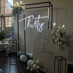 Thirty neon sign