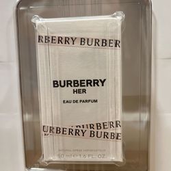 BURBERRY Her Eau de Parfum with Berries, Amber and Musk 50ml