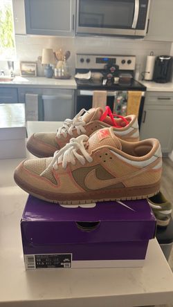 Nike SB Dunk Low Pro Sneakers Size 10