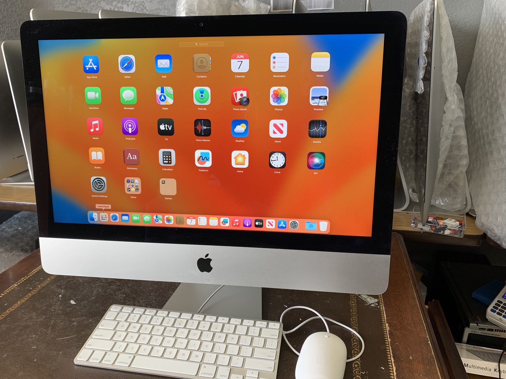 Apple iMac 21.5 inches MacOS Ventura 2017