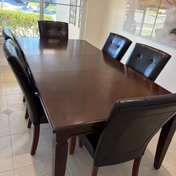 Dining room table