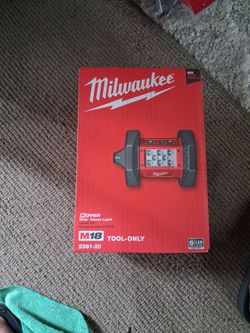 M18 flood light