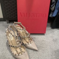 Original Valentino Heals