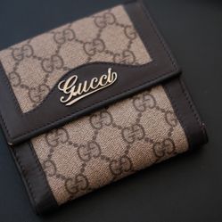 Gucci wallet