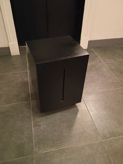 Night stand good condition