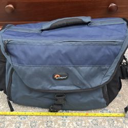 LowePro camera bag Nova 200 AW photography case