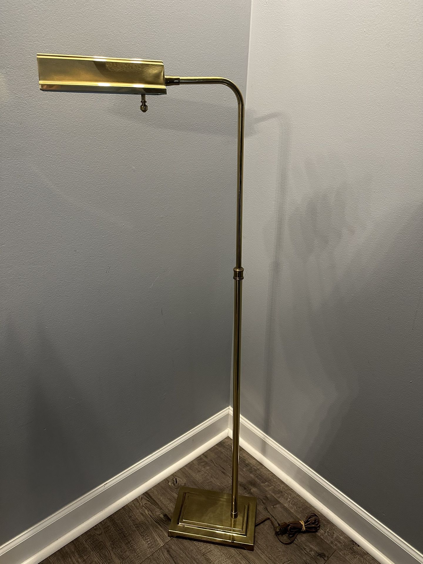 Vintage Stiffel Brass Pharmacy Floor Reading Lamp Adjustable Telescoping.