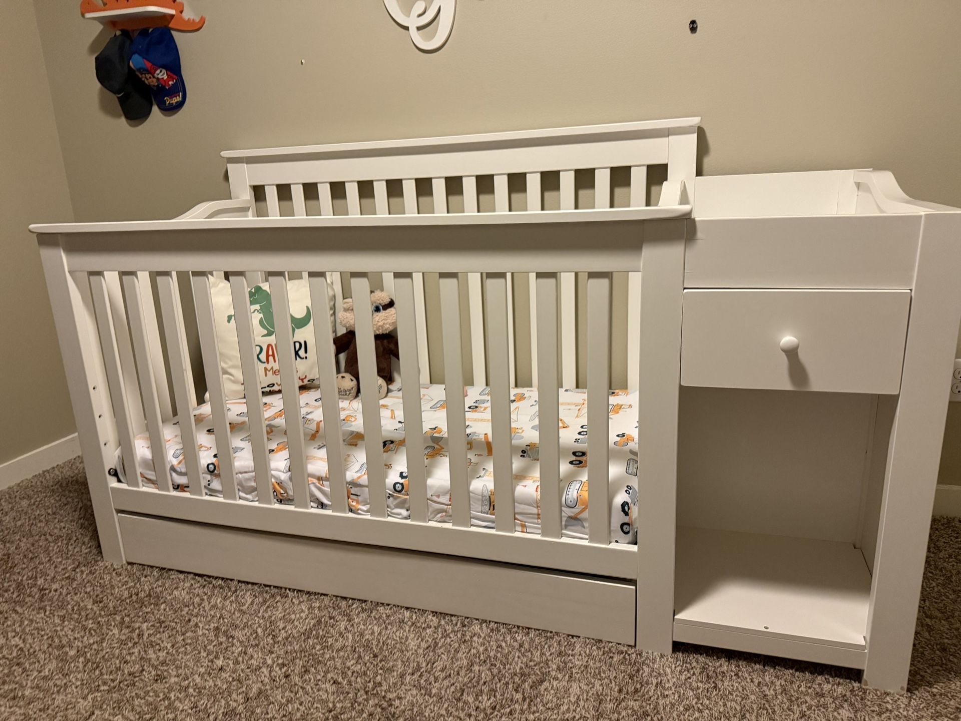 Baby Crip W/ Newton Breathable Mattress