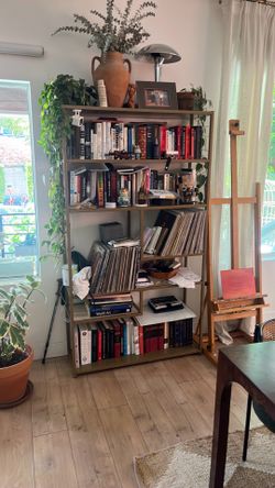 Bookshelf