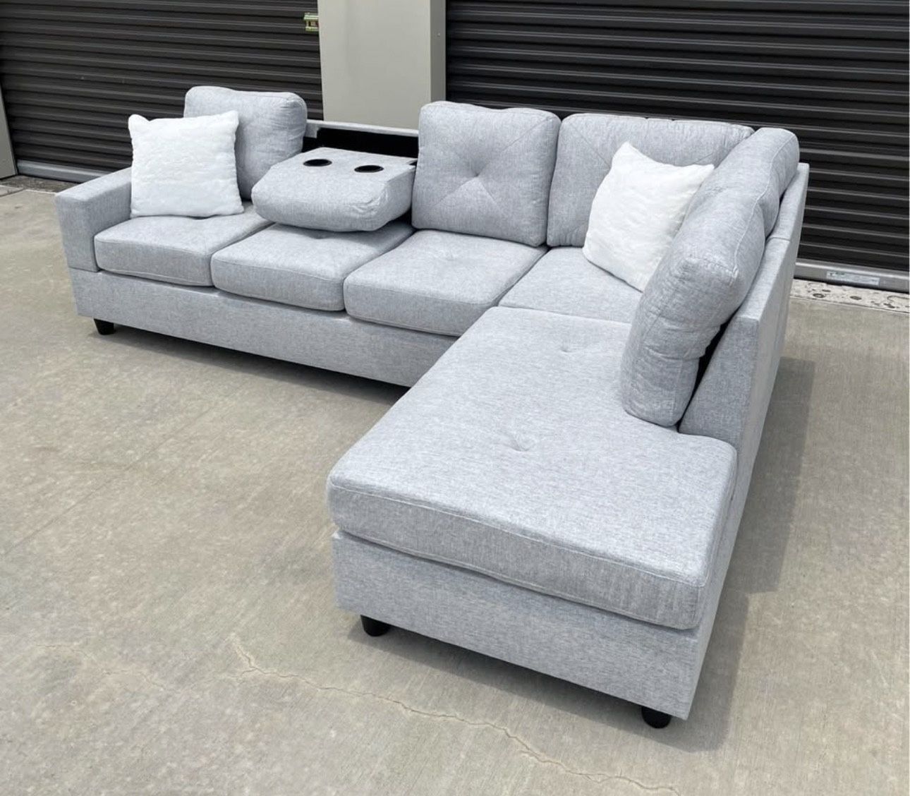 LIGHT GREY SECTIONAL w/ Cupholders