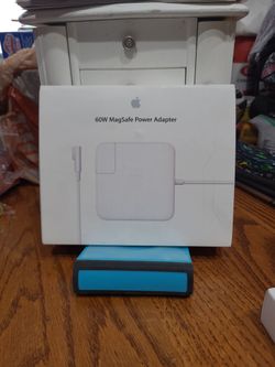 Apple 60W Magsafe Power Adapter