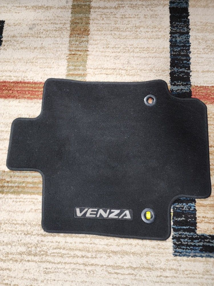 2021-2024 Toyota Venza OEM carpet mats