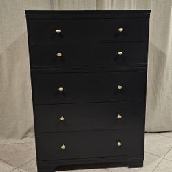 Tall Dresser 5  Drawer 