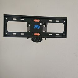 Wall Mount (Holds 50 to 70inch)