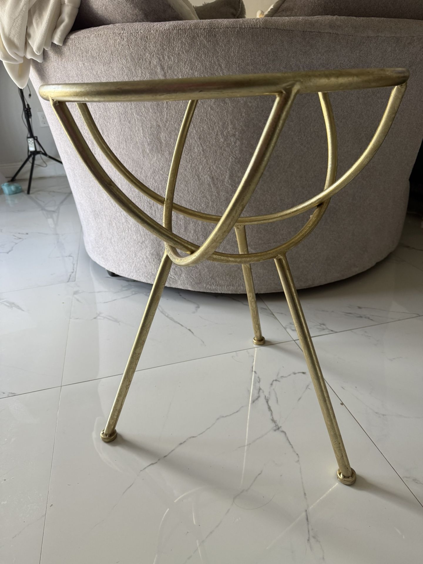 Coffee Table / Side Table