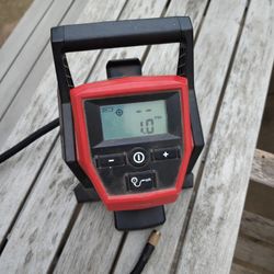 Milwaukee Air Inflator With Battery