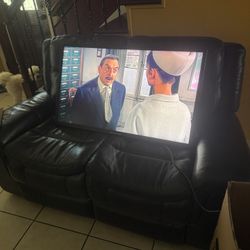 Sunbrite Signature 2 Series 4K Ultra Outdoor TV 43”