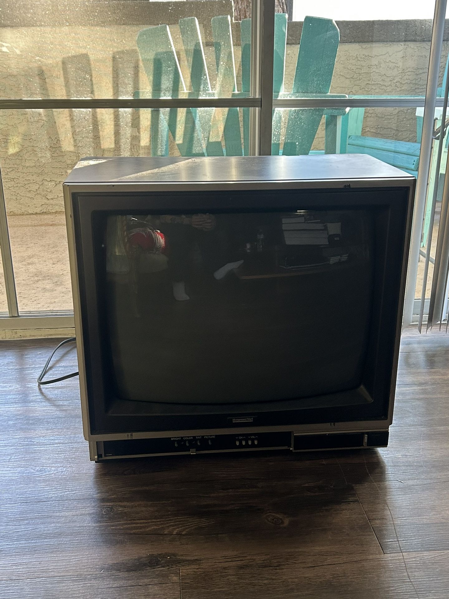 Crt Tv For Parts Or Repair