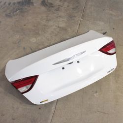 2015-2017 Chrysler 200 Trunk Lid