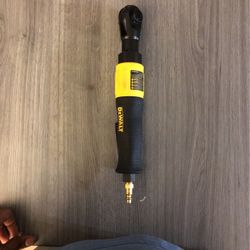 Dewalt 3/8’ Air Ratchet 