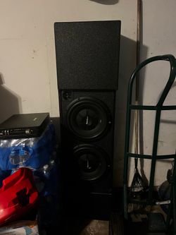 2 12’s Rockford fosgates R2’s 3000w ssl amp