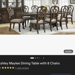 Grand 8 seater table