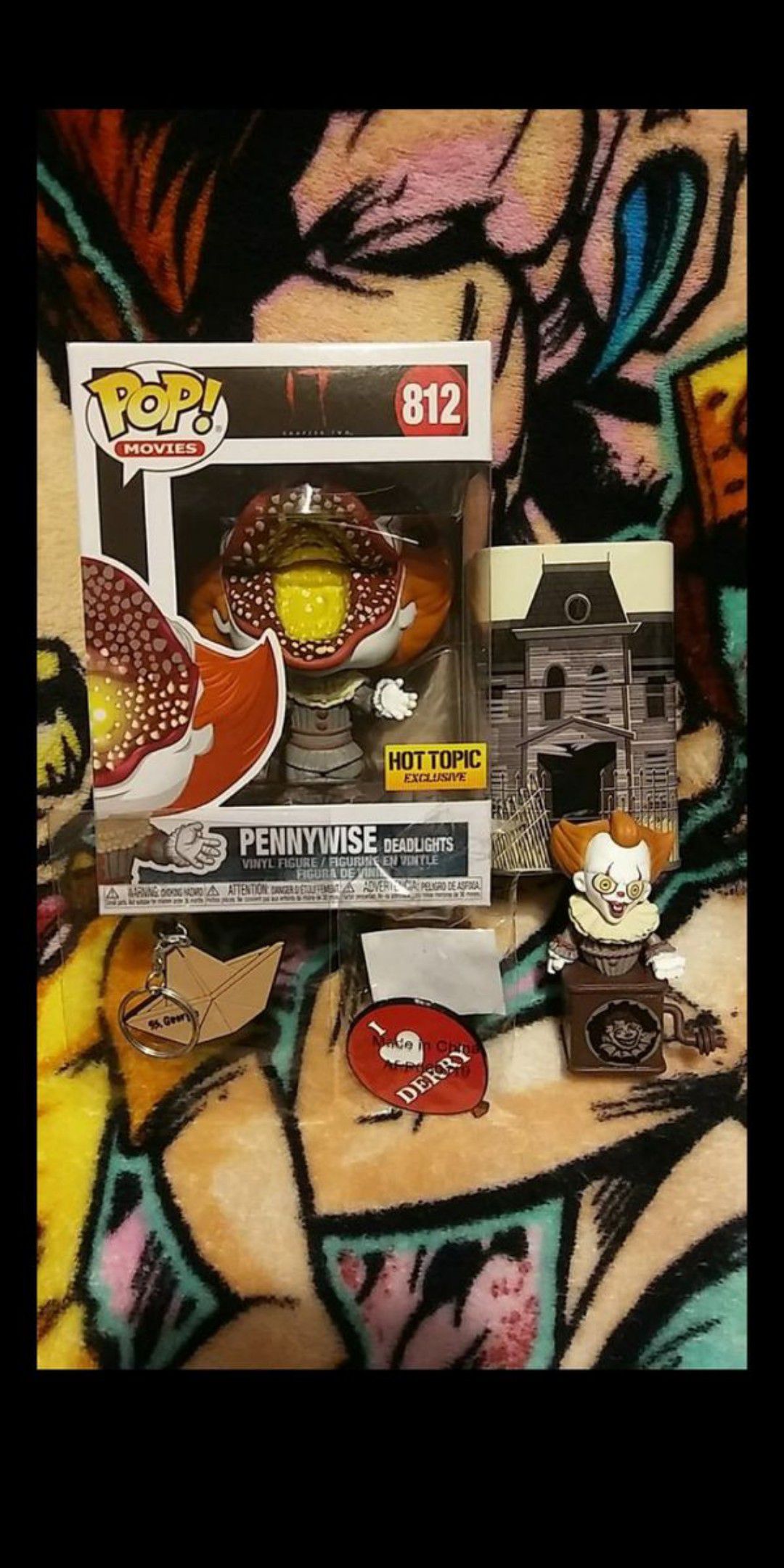 Funko Pop It Pennywise (Deadlights) Hot Topic Exclusive Collector's Box #812