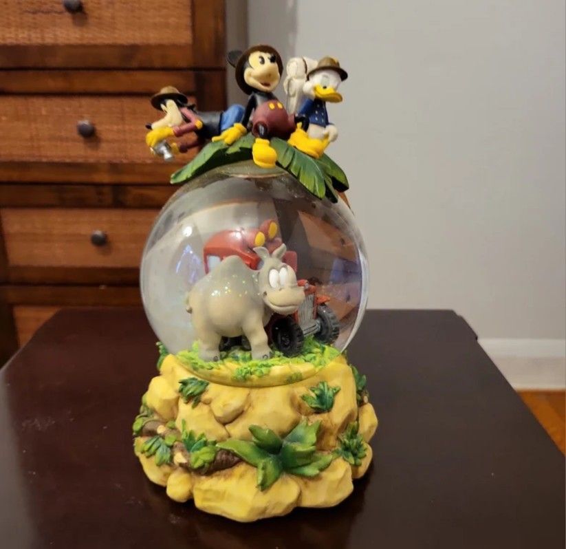 Walt Disney Mickey & Co. On Safari Musical Snow Globe "The Lion Sleeps Tonight"