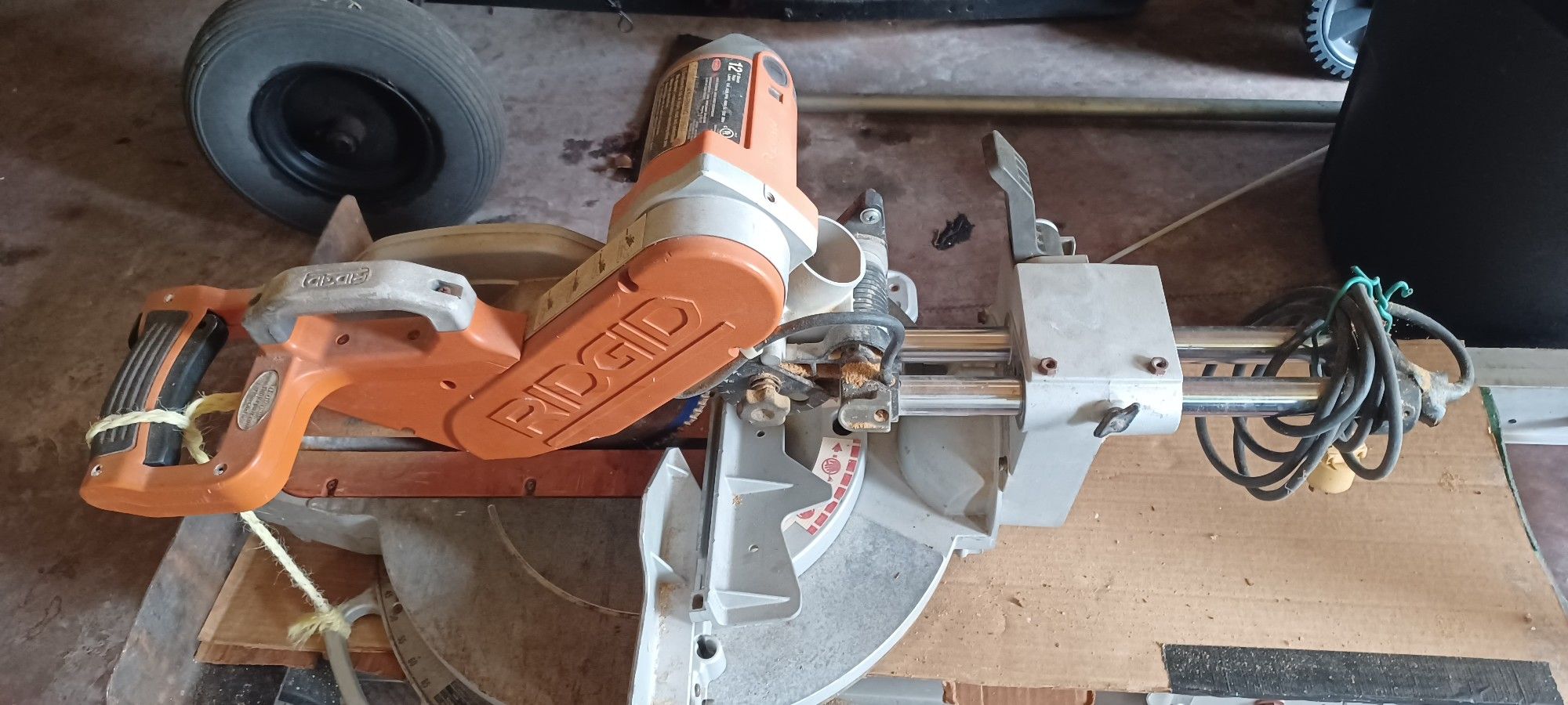 12 In. Cut Saw