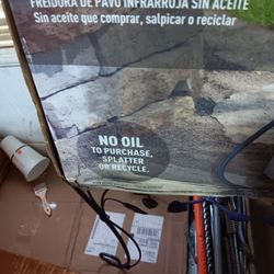 Char-broil Propane Fryer,New Never Used.